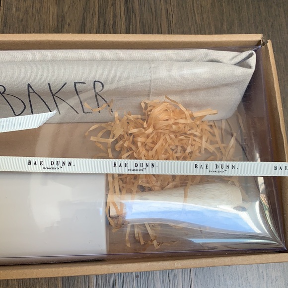 New Rae Dunn “Bake” Rolling Pin and “Baker” Apron - Picture 3 of 6